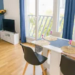 Close To Paris, Metro,rer, 6 People, Pkg *
