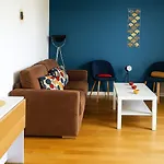 Close To Paris, Metro,rer, 6 People, Pkg