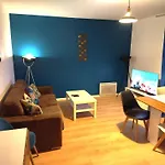 Close To Paris, Metro,rer, 6 People, Pkg Saint-Denis (Seine-Saint-Denis)
