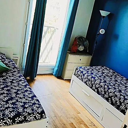Close To Paris, Metro,rer, 6 People, Pkg * Saint-Denis (Seine-Saint-Denis)