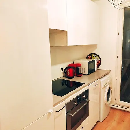 Διαμέρισμα Close To Paris, Metro,rer, 6 People, Pkg *