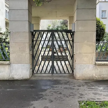 Apartment Close To Paris, Metro,rer, 6 People, Pkg *