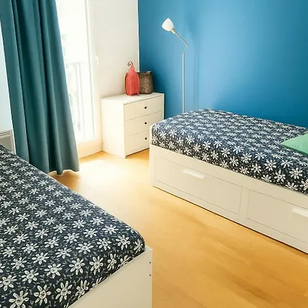 Close To Paris, Metro,rer, 6 People, Pkg Apartment *